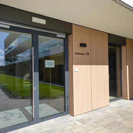 Διαμέρισμα Kapitanska 1 Omega Όλστυν